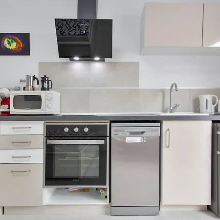 Apartment Fantastico 3 *