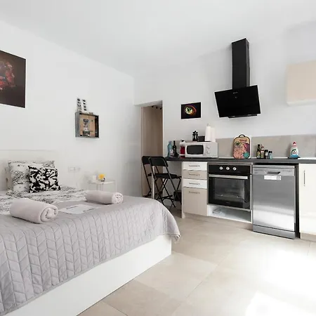 Apartment Fantastico 3 - *